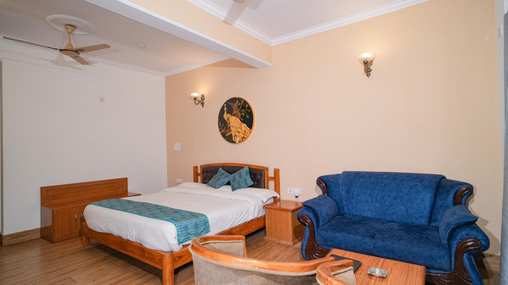 Neelesh Inn- A Luxury Lake View Hotel- 20 Kms From Nainital Bhīm Tāl 外观 照片