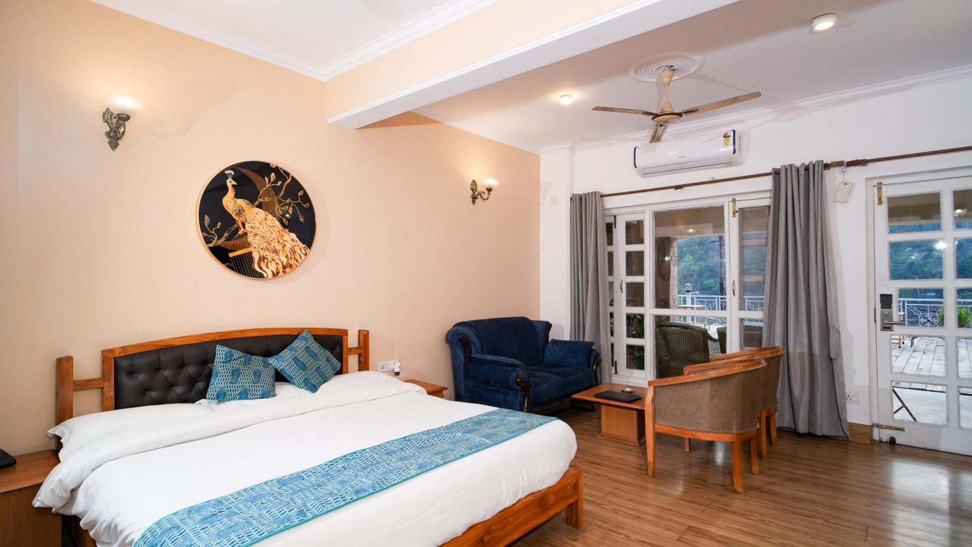 Neelesh Inn- A Luxury Lake View Hotel- 20 Kms From Nainital Bhīm Tāl 外观 照片