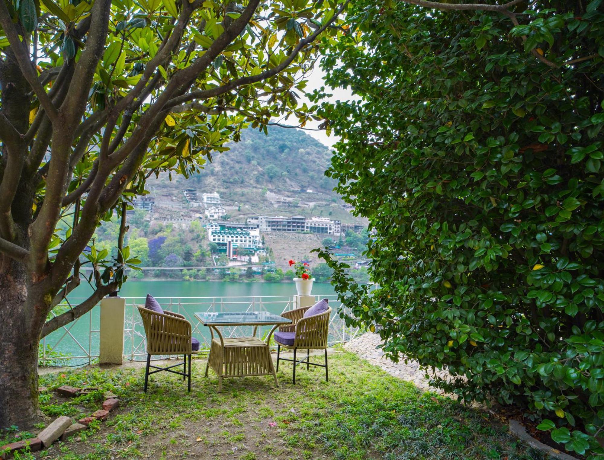 Neelesh Inn- A Luxury Lake View Hotel- 20 Kms From Nainital Bhīm Tāl 外观 照片