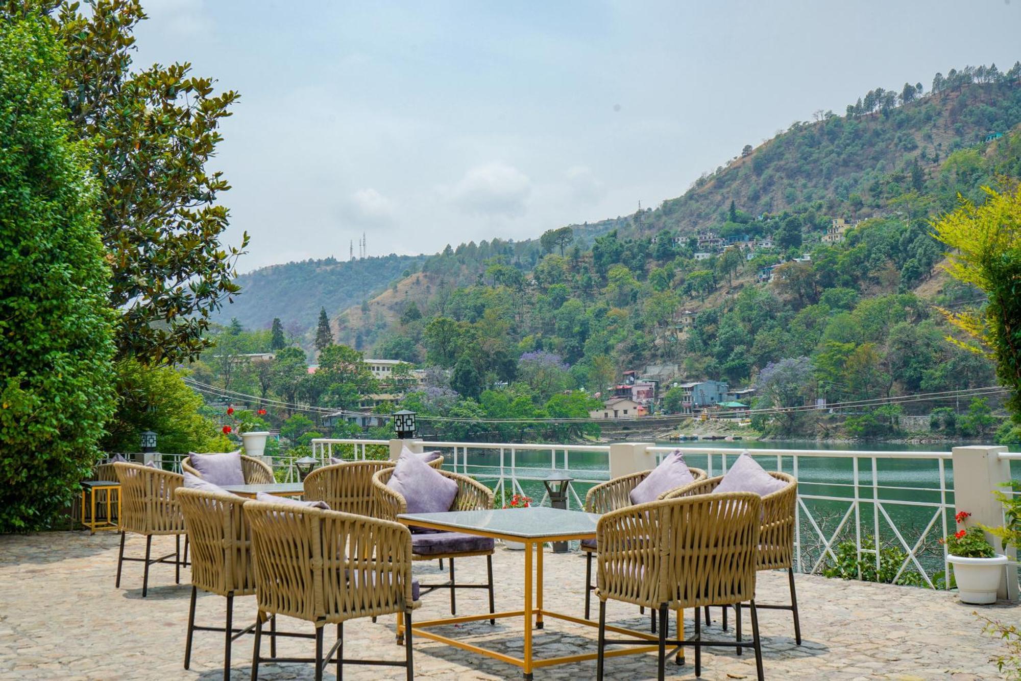 Neelesh Inn- A Luxury Lake View Hotel- 20 Kms From Nainital Bhīm Tāl 外观 照片