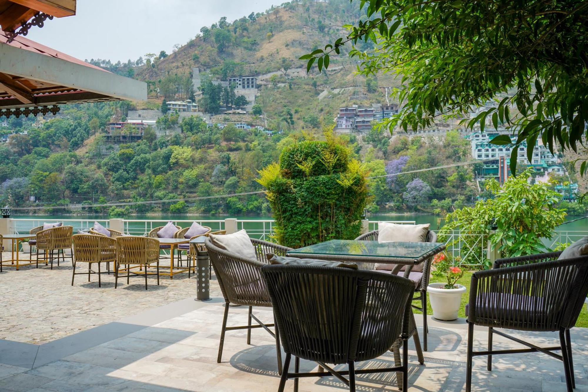 Neelesh Inn- A Luxury Lake View Hotel- 20 Kms From Nainital Bhīm Tāl 外观 照片