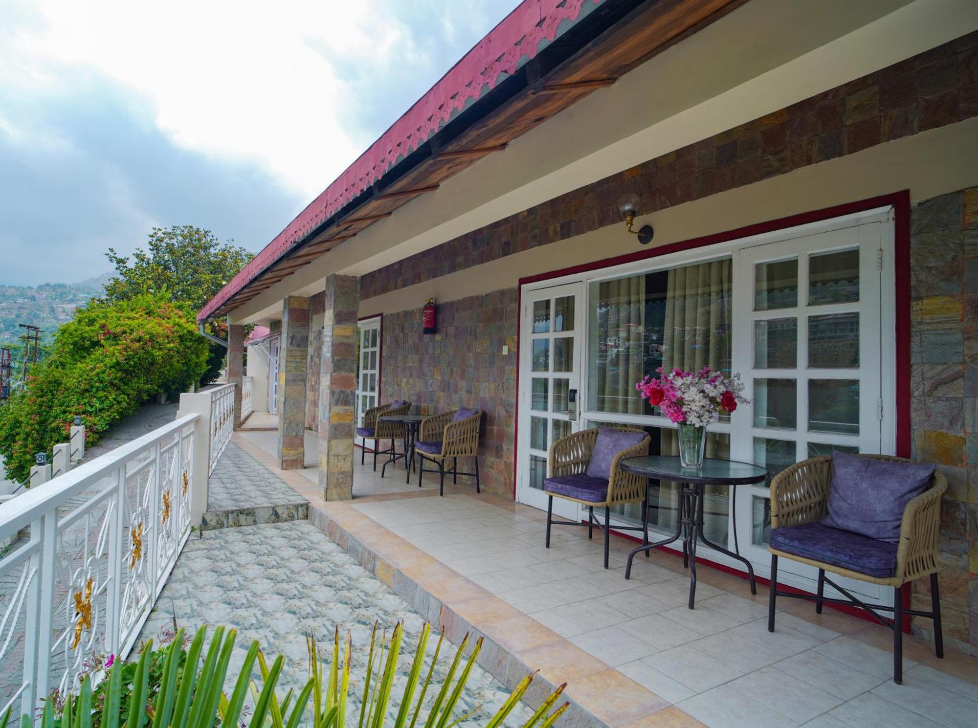 Neelesh Inn- A Luxury Lake View Hotel- 20 Kms From Nainital Bhīm Tāl 外观 照片
